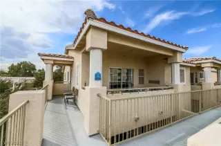 Photo #3: 2262612 Listing