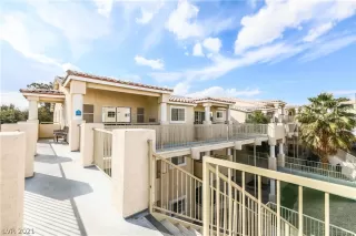 Photo #5: 2262612 Listing