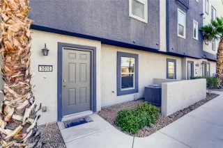 Photo #1: 2262617 Listing