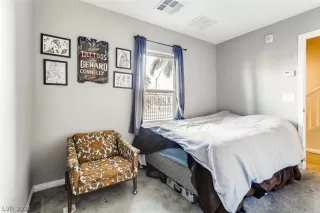 Photo #3: 2262617 Listing