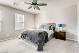 Photo #5: 2262617 Listing