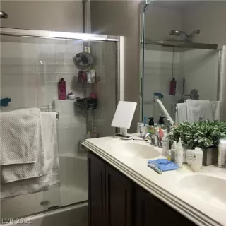 Photo #4: 2262634 Listing