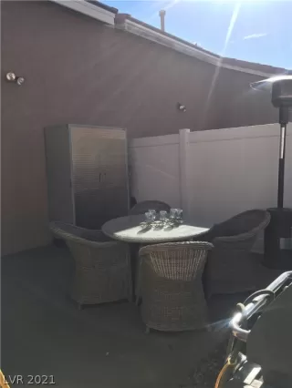 Photo #6: 2262634 Listing