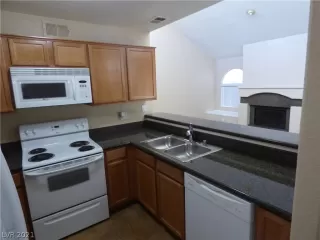 Photo #4: 2262635 Listing 