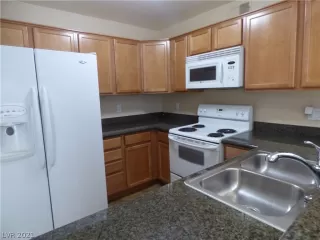 Photo #5: 2262635 Listing 