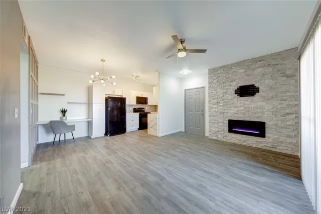 MLS: 2262650 Condo For Sale