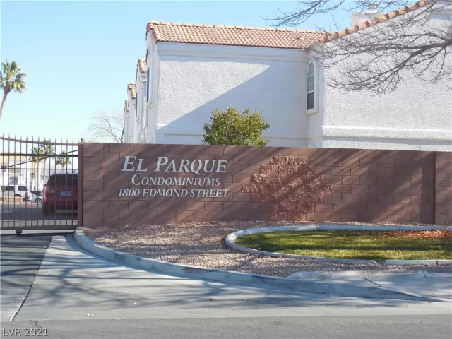 MLS: 2262700 Condo For Sale