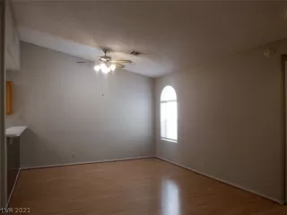 Photo #4: 2262700 Listing 