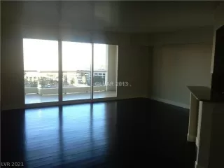 Photo #2: 2262704 Listing