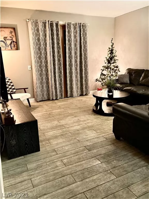 MLS: 2262813 Condo For Sale