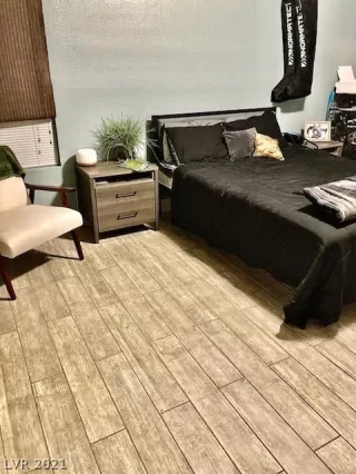 Photo #4: 2262813 Listing