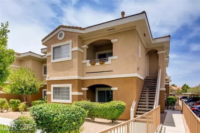 MLS: 2262829 Condo For Sale