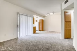 Photo #1: 2262829 Listing 