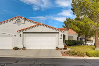 Photo #1: 2262853 Listing