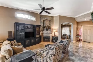 Photo #6: 2262853 Listing