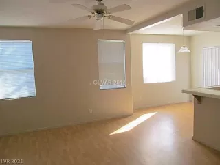 Photo #1: 2262905 Listing