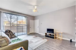 Photo #2: 2262924 Listing 