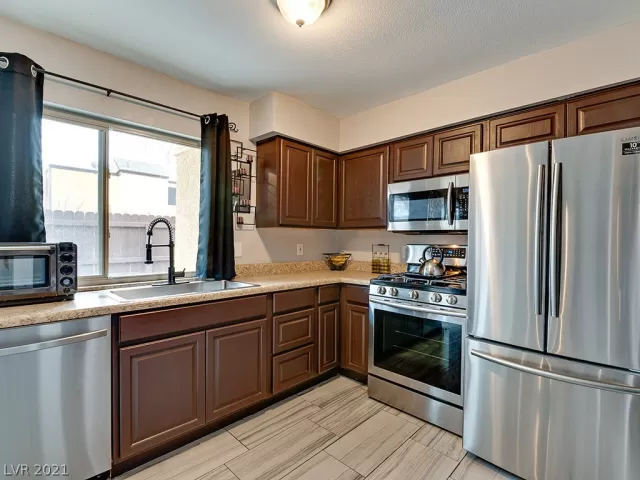 MLS: 2262935 Condo For Sale