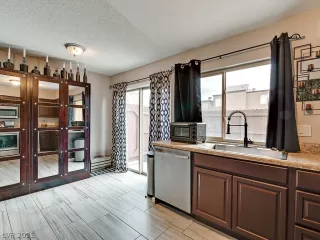 Photo #1: 2262935 Listing 