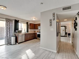 Photo #3: 2262935 Listing 