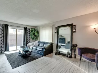 Photo #4: 2262935 Listing 