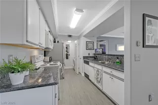 Photo #4: 2262936 Listing 