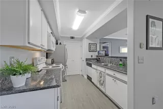 Photo #5: 2262936 Listing 