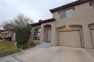 Photo #1: 2262949 Listing