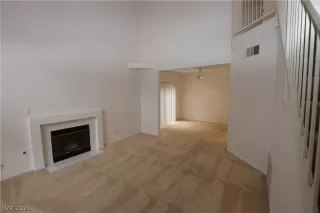 Photo #6: 2262949 Listing