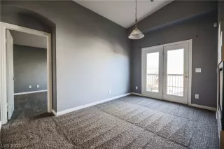 Photo #4: 2262976 Listing