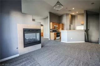 Photo #5: 2262976 Listing