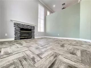 Photo #2: 2262984 Listing