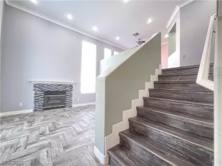 Photo #5: 2262984 Listing