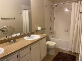 Photo #5: 2263030 Listing