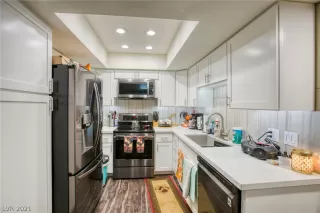 Photo #4: 2263037 Listing 