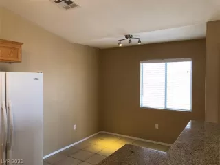 Photo #2: 2263046 Listing