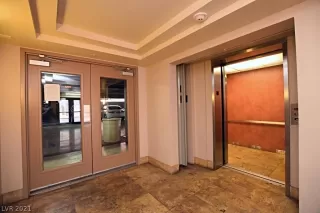 Photo #4: 2263064 Listing
