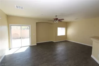 Photo #3: 2263092 Listing 