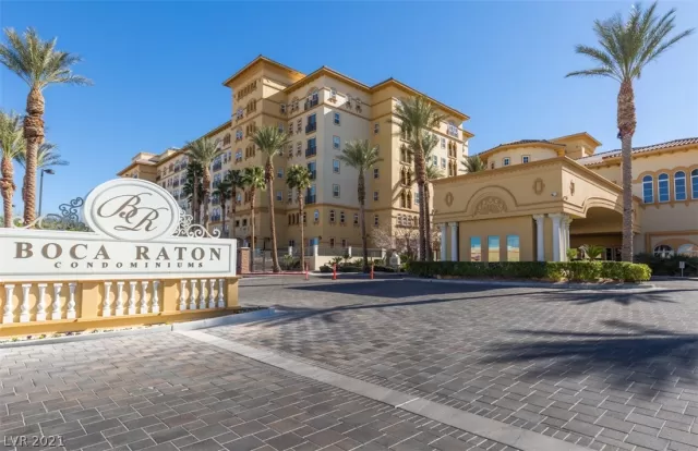 MLS: 2263096 Condo For Sale