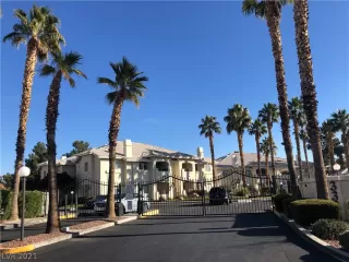 Photo #1: 2263106 Listing 