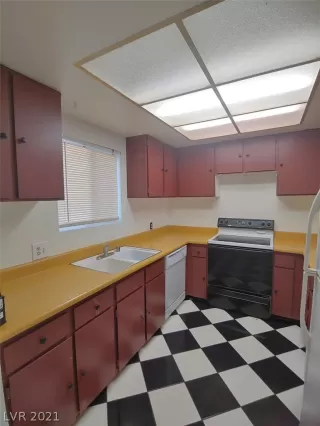 Photo #1: 2263115 Listing 