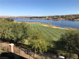 Photo #1: 2263118 Listing