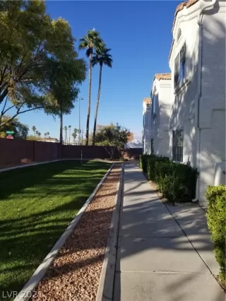 Photo #2: 2263127 Listing