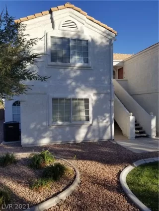 Photo #4: 2263127 Listing