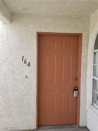 Photo #5: 2263127 Listing