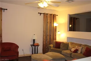 Photo #5: 2263191 Listing 