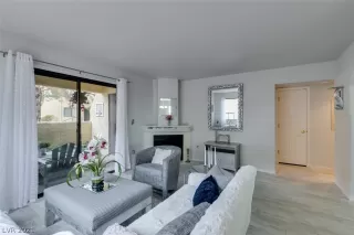 Photo #4: 2263201 Listing 