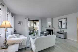 Photo #5: 2263201 Listing 