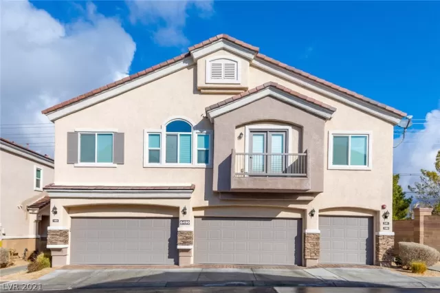 MLS: 2263237 Condo For Sale