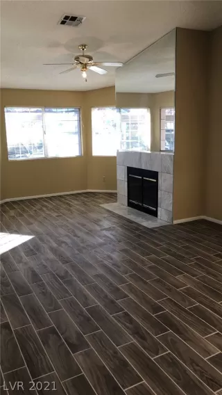 Photo #4: 2263370 Listing 